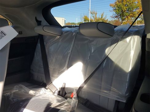 New 2026 Acura MDX w/ Advance Package image 16