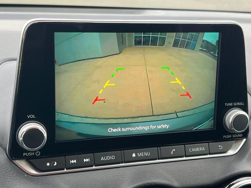 Used 2023 Nissan Sentra SV image 18