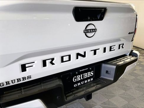 Used 2026 Nissan Frontier SV w/ SV Convenience Package AWD/4WD image 40
