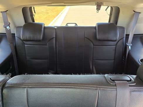 Used 2017 GMC Yukon SLE w/ SLE Value Package AWD/4WD image 30
