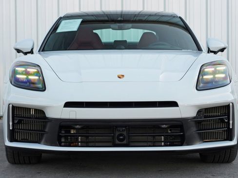 Used 2025 Porsche Panamera 4S w/ Premium Package image 7