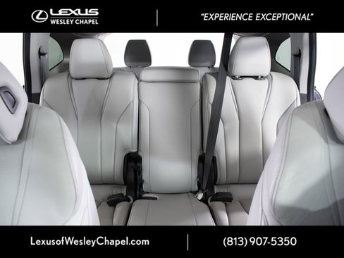 Used 2022 Acura MDX FWD w/ Technology Package image 25