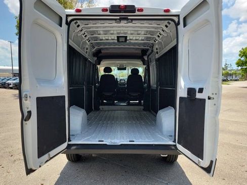 Used 2026 RAM ProMaster 2500 w/ Convenience Group FWD image 14