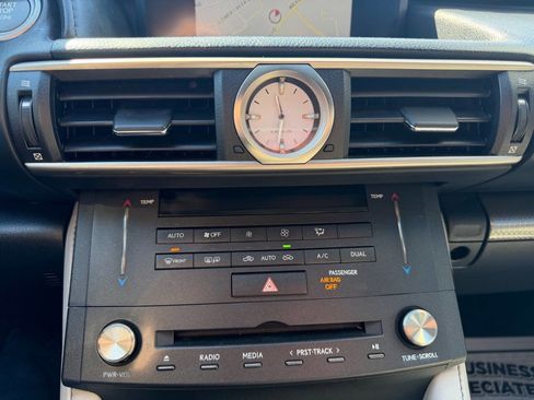 Used 2015 Lexus RC 350 w/ F Sport w/Summer Tires image 17