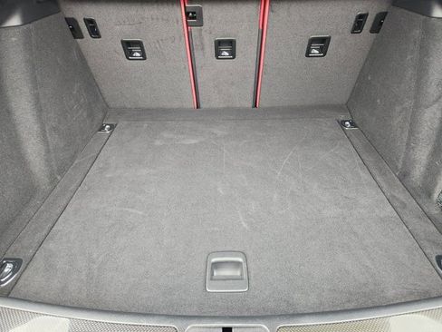 Used 2018 Porsche Macan Turbo image 32