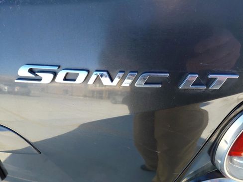 Used 2014 Chevrolet Sonic LT image 14