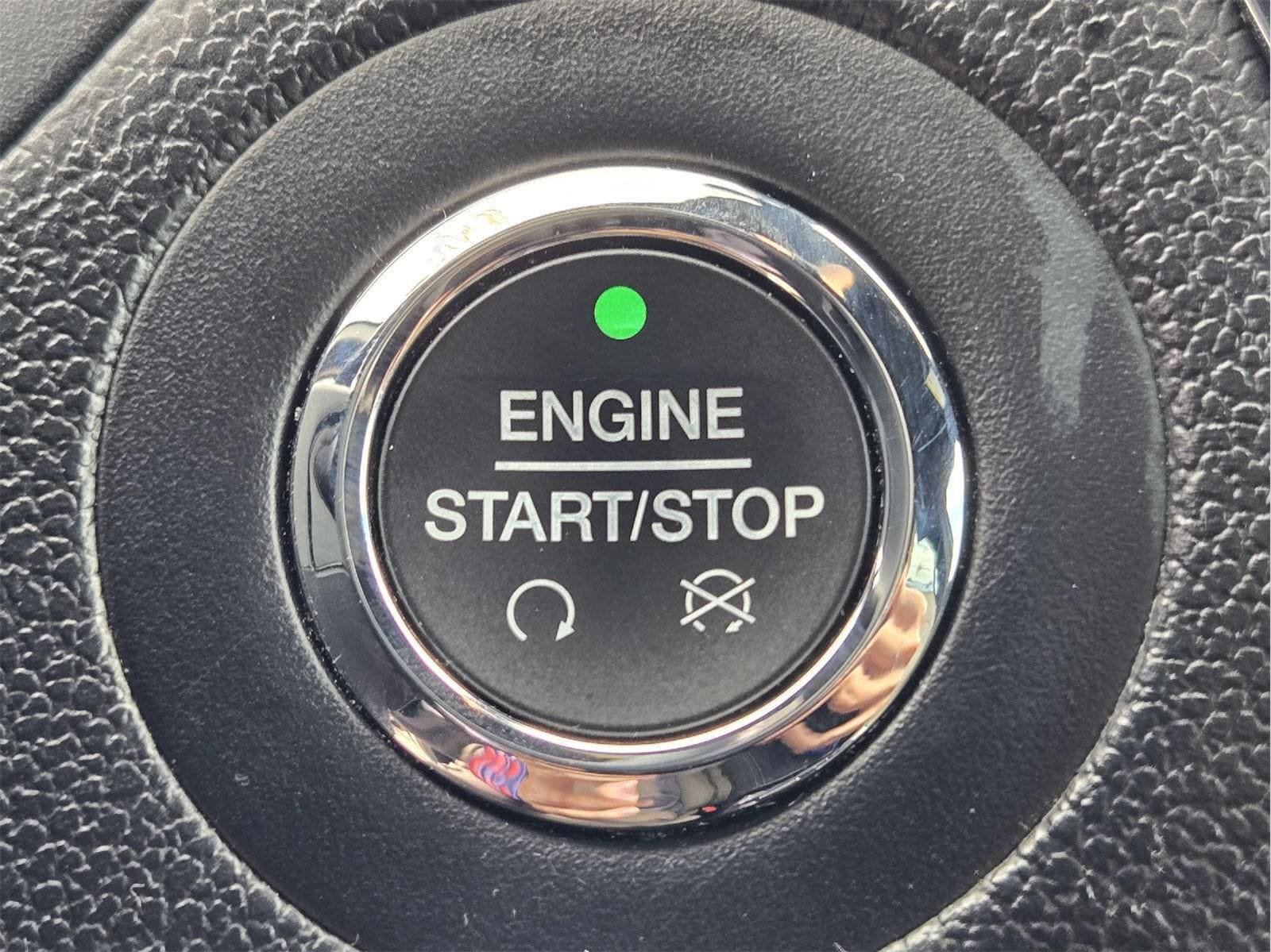 Used 2018 Ford Explorer Limited w/ Equipment Group 301A FWD image 18