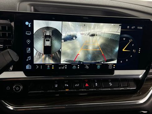 Used 2024 Chevrolet Silverado 3500 LT image 16