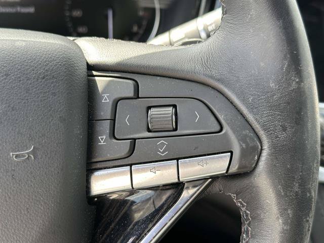 Used 2024 Cadillac XT6 Premium Luxury AWD/4WD image 17