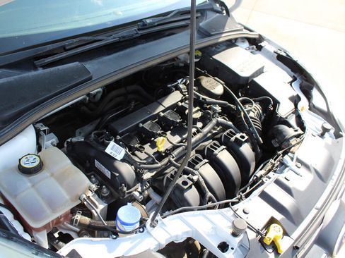 Used 2012 Ford Focus SE FWD image 43