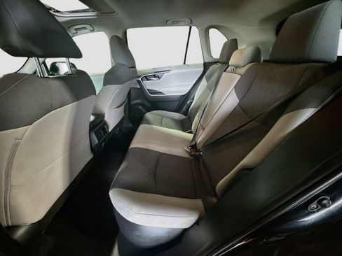 Used 2020 Toyota RAV4 XLE w/ Convenience Package AWD/4WD image 24