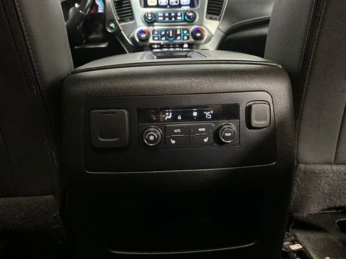 Used 2018 GMC Yukon XL SLT image 26