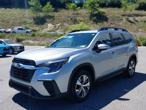 Used 2025 Subaru Ascent Premium AWD/4WD image 8