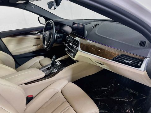 Used 2020 BMW 530i xDrive w/ Premium Package AWD/4WD image 29