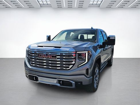 Used 2024 GMC Sierra 1500 Denali w/ Denali Reserve Package image 9