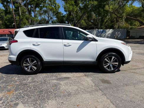 Used 2018 Toyota RAV4 XLE w/ Plus Extra Value Package FWD image 2