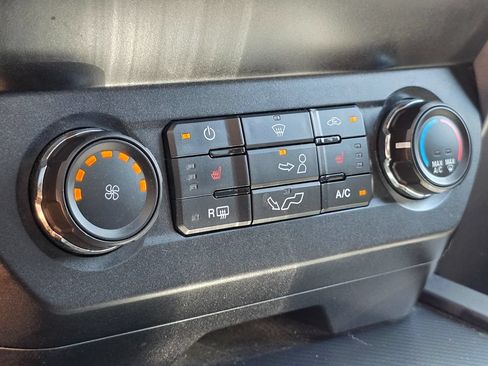 Used 2020 Ford F150 XLT w/ Equipment Group 302A Luxury AWD/4WD image 46