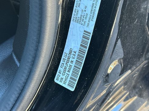 Used 2025 RAM 1500 Laramie image 28