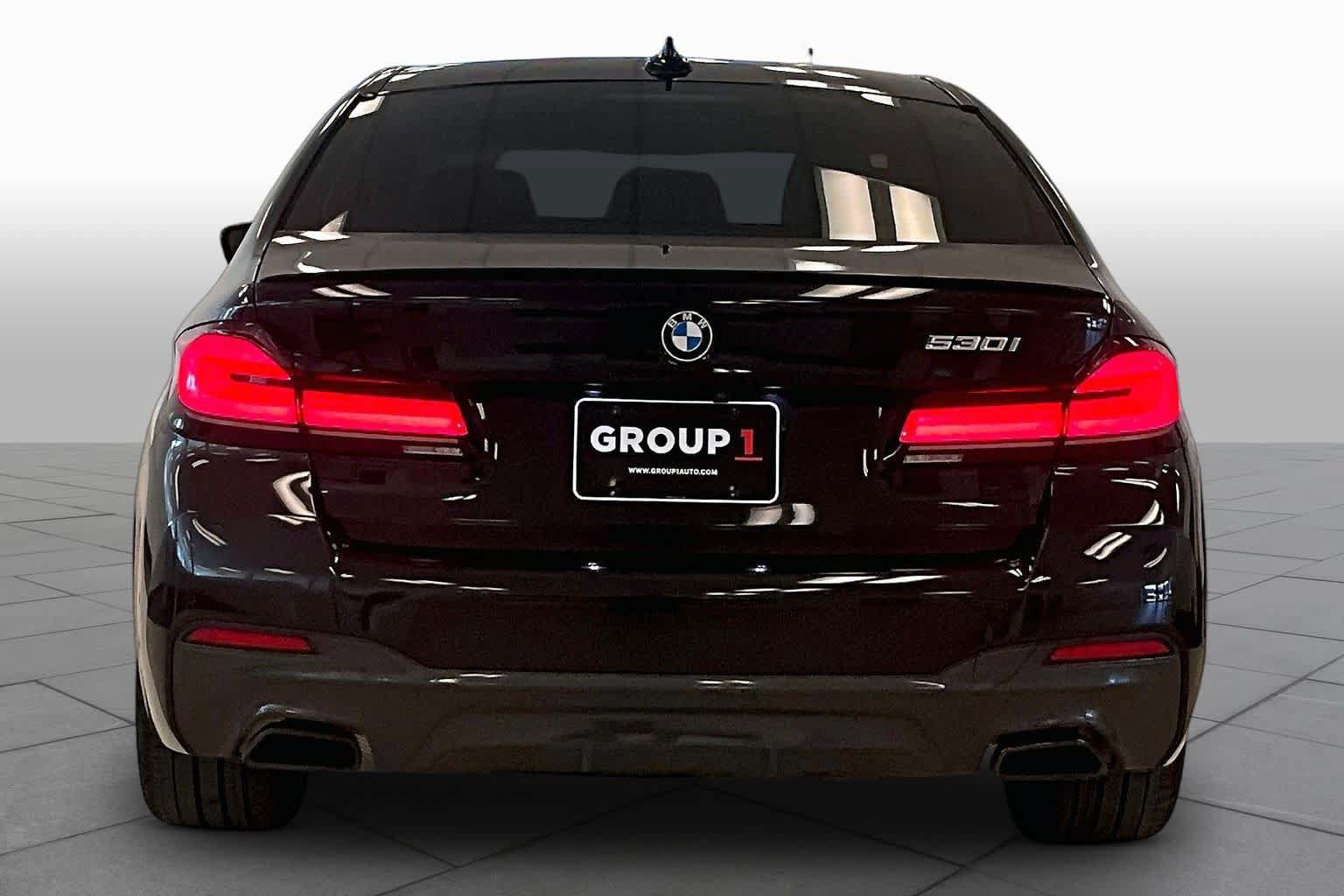 Used 2023 BMW 530i w/ M Sport Package RWD image 4