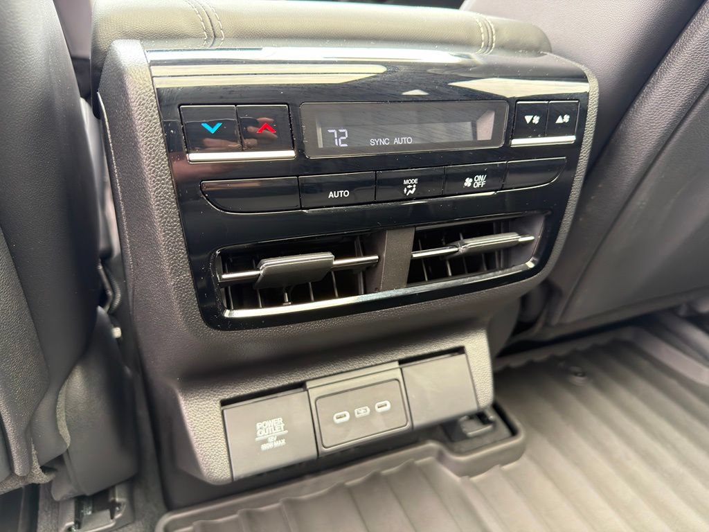 Certified 2026 Acura MDX w/ Technology Package FWD image 33