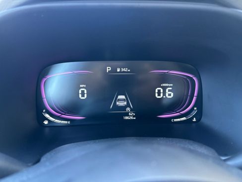 Used 2025 Kia Soul LX w/ LX Technology Package FWD image 38