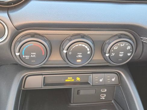 New 2026 MAZDA MX-5 Miata Club w/ Interior Package RWD image 15