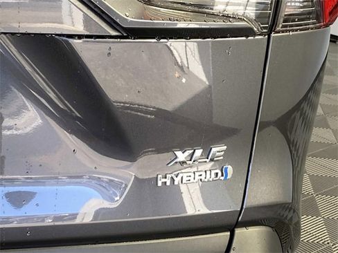 Used 2024 Toyota RAV4 XLE w/ Convenience Package image 5