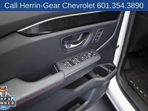 Used 2025 Honda Pilot Black Edition image 11