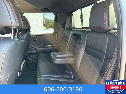 Used 2023 Nissan Frontier PRO-4X w/ Pro-4X Premium Package AWD/4WD image 15