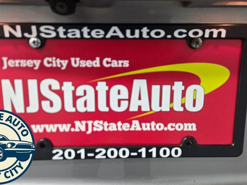 Used 2018 Toyota C-HR XLE FWD image 26