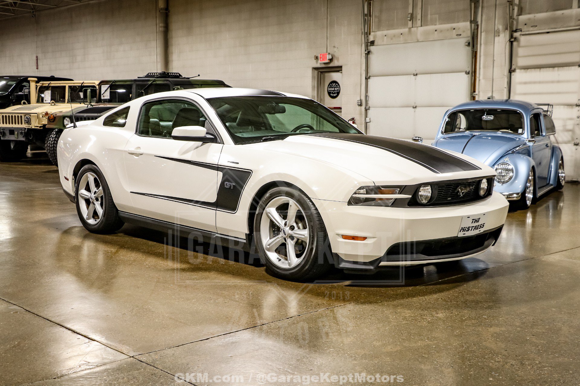 Used 2010 Ford Mustang GT RWD image 12