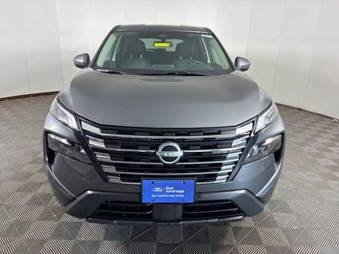 Used 2026 Nissan Rogue SV FWD image 2