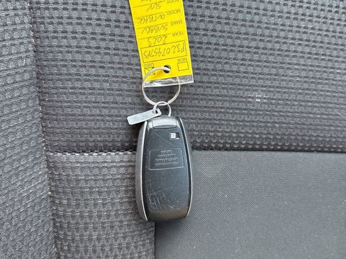 Used 2023 Subaru Outback Premium image 21