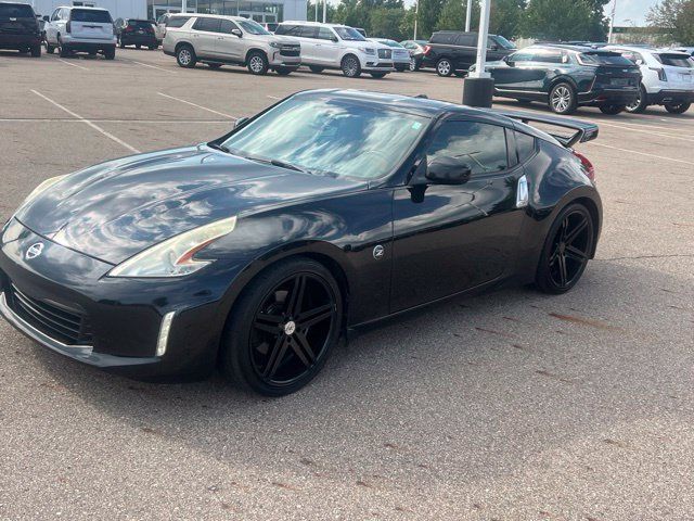 Used 2013 Nissan 370Z Touring RWD image 1