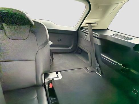 Used 2021 Volvo XC90 T6 Momentum image 27