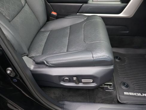 Used 2024 Toyota Sequoia Limited image 13