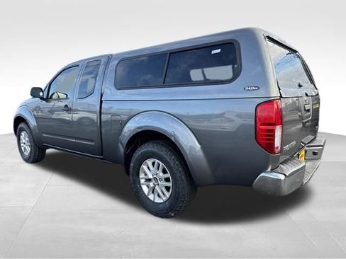 Used 2016 Nissan Frontier SV image 6