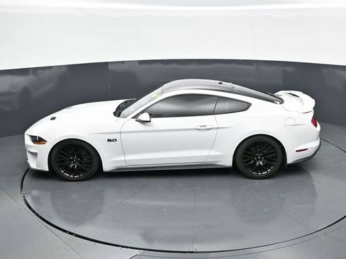 Used 2018 Ford Mustang GT Premium w/ Equipment Group 401A RWD image 23