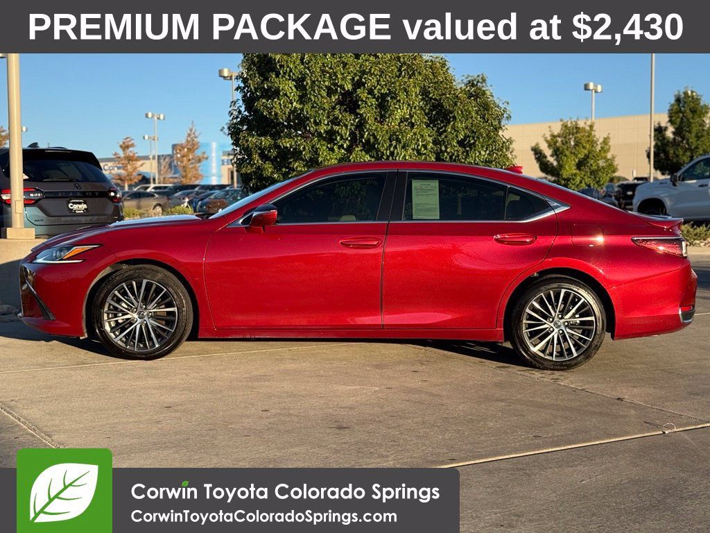 Used 2025 Lexus ES 300h w/ Premium Package FWD image 5