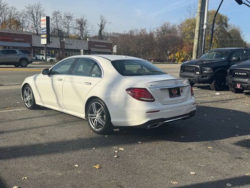 Used 2017 Mercedes-Benz E 300 4MATIC image 5