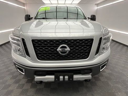 Used 2018 Nissan Titan PRO-4X w/ Pro-4x Convenience Package image 2
