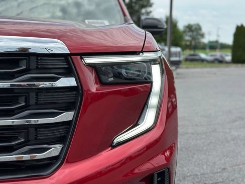 New 2026 GMC Acadia Elevation AWD/4WD image 32