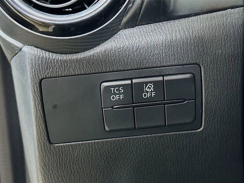 Used 2019 MAZDA CX-3 Touring w/ Touring I-ACTIVSENSE Package image 12