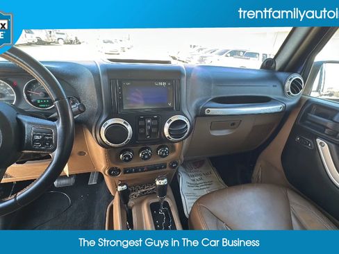 Used 2013 Jeep Wrangler Unlimited Sahara w/ Dual Top Group image 32