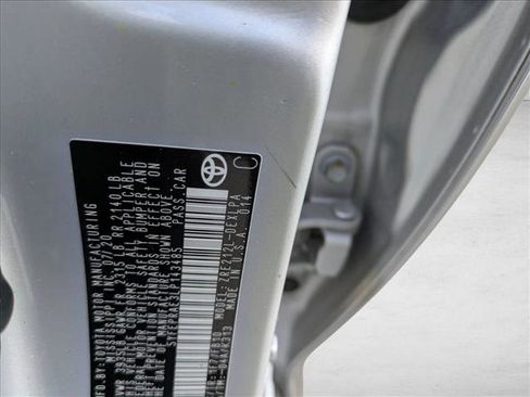 Used 2020 Toyota Corolla LE image 15