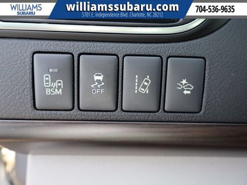 Used 2015 Toyota Camry XLE w/ Advanced Technology Package FWD image 21