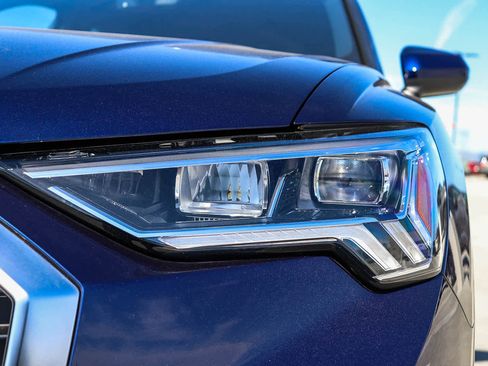 Used 2025 Audi Q3 2.0T Premium w/ Convenience Package image 7