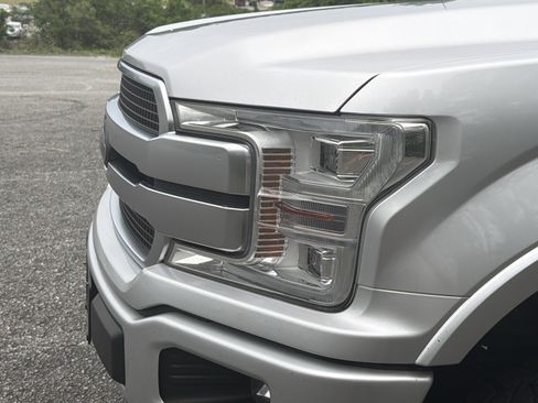 Used 2019 Ford F150 Platinum AWD/4WD image 10