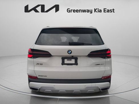 Used 2025 BMW X5 xDrive40i w/ Premium Package AWD/4WD image 7
