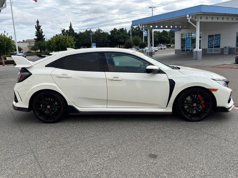 Used 2019 Honda Civic Type R image 4